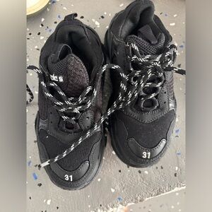 Balenciaga shoes size 31 or 13 USA